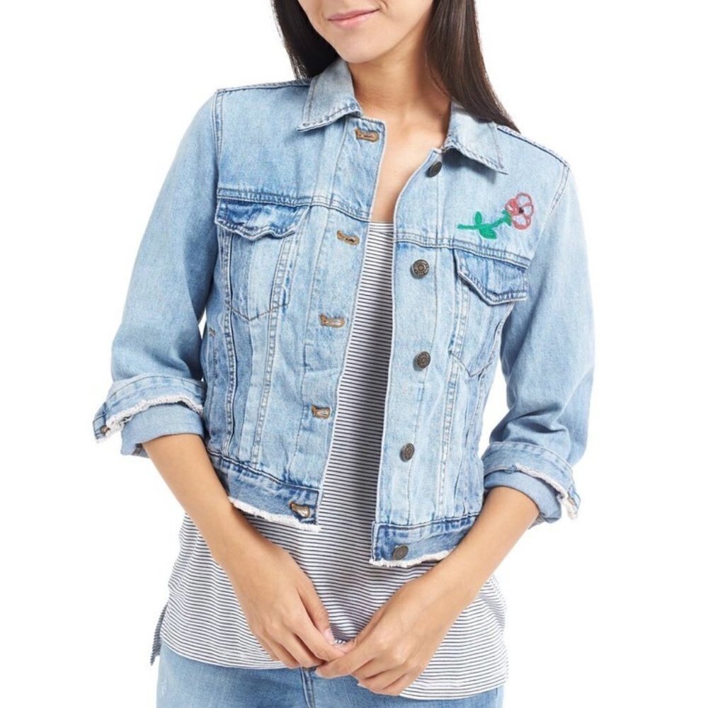 GAP 1969 Icon Raw Hem Embroidered Denim Jacket Flower Accent Size Small